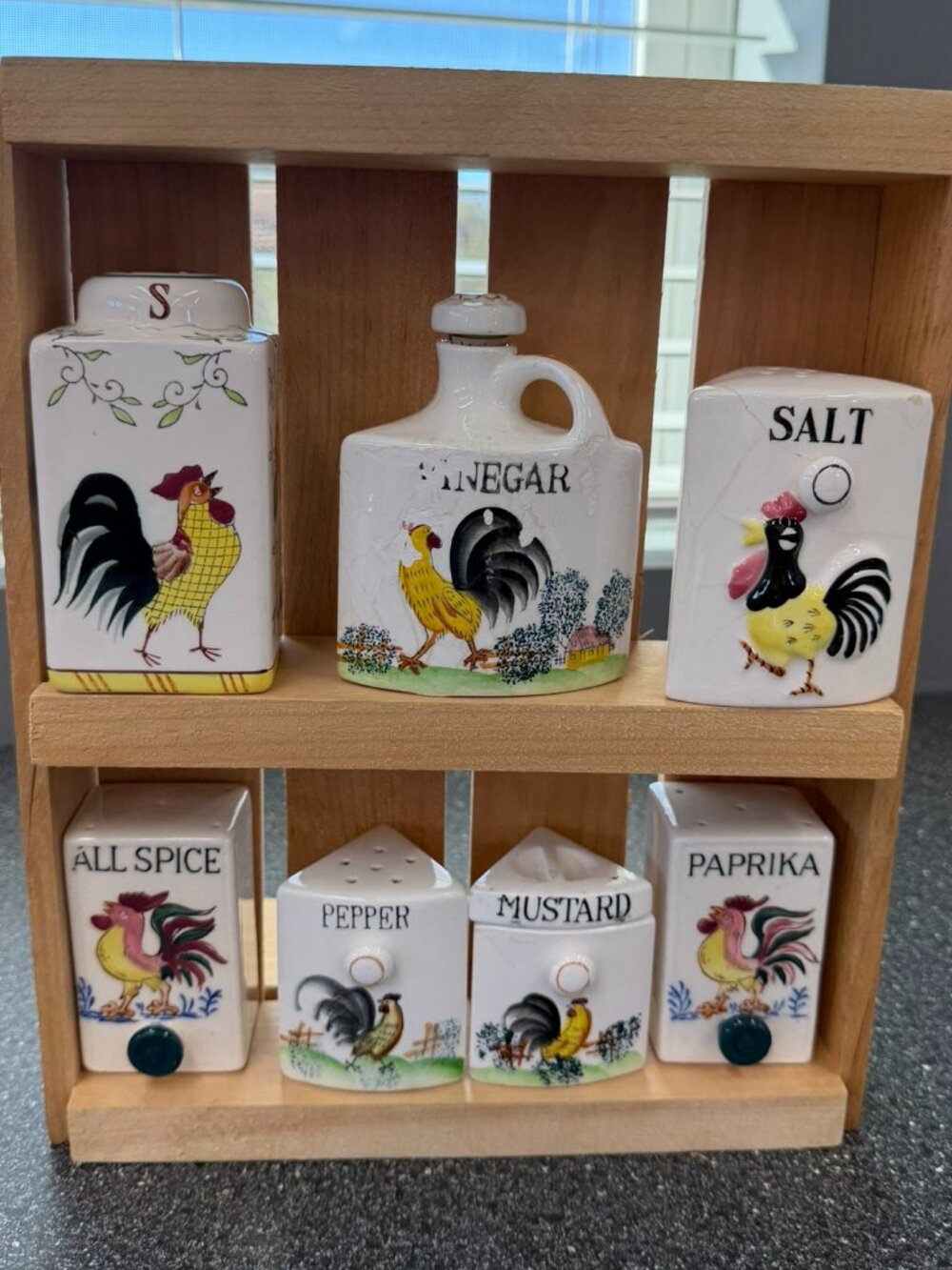 Vintage Rooster Ceramic Spice Condiment Set Wood Rack Farmhouse Kitchen Decor